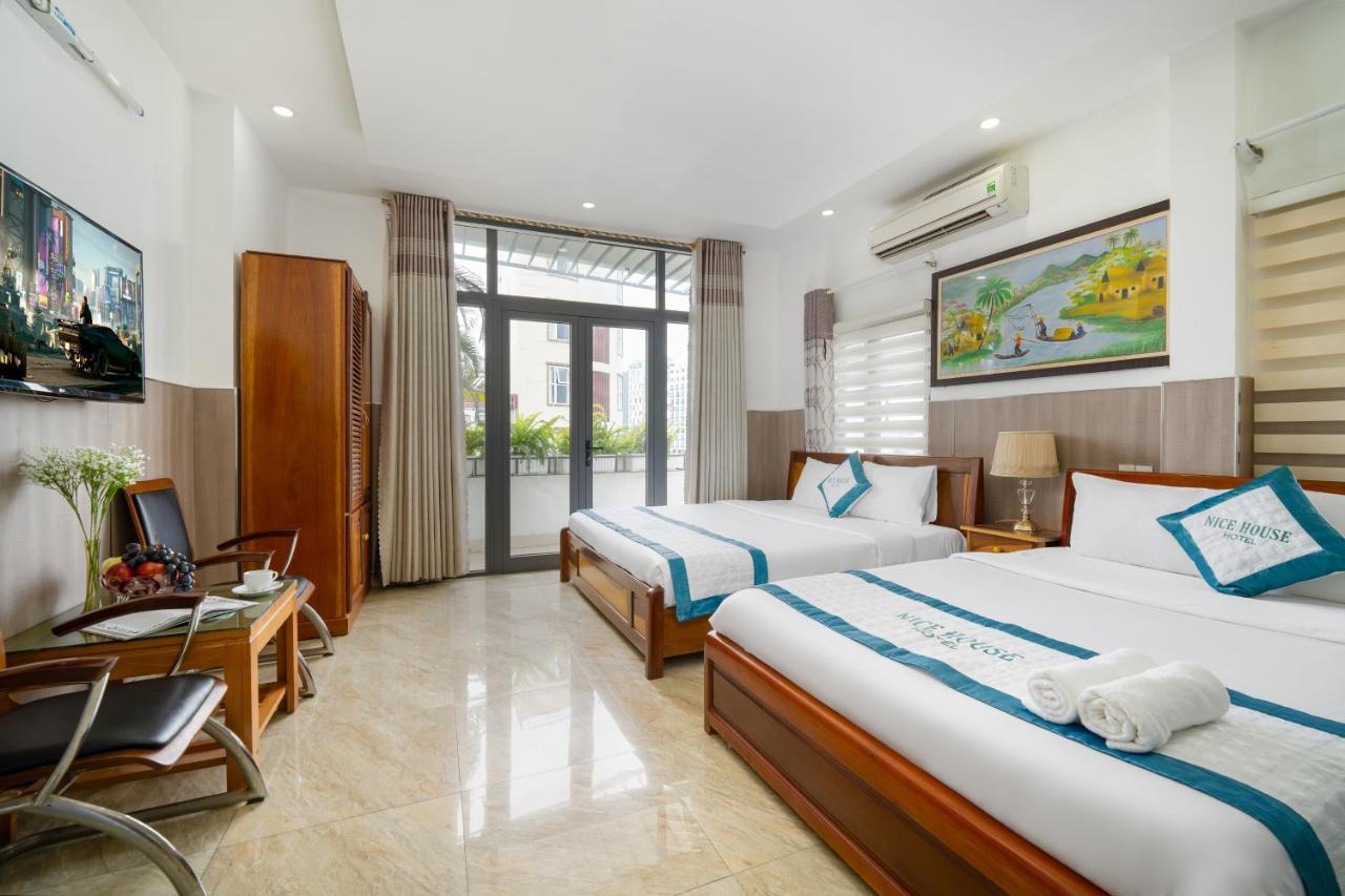 Nice House Hotel - Near My Khe Beach Da Nang Esterno foto