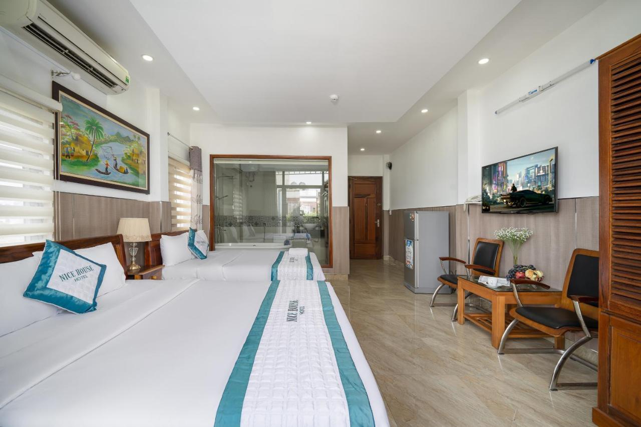 Nice House Hotel - Near My Khe Beach Da Nang Esterno foto